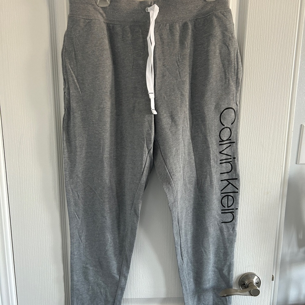 Calvin Klein women’s Gray Jogger Pants